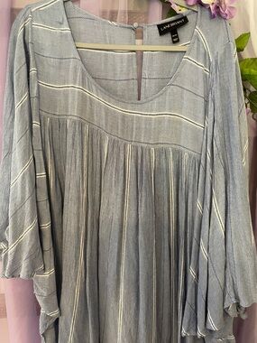 Lane Bryant Light Blue & White Striped Pleated Tunic